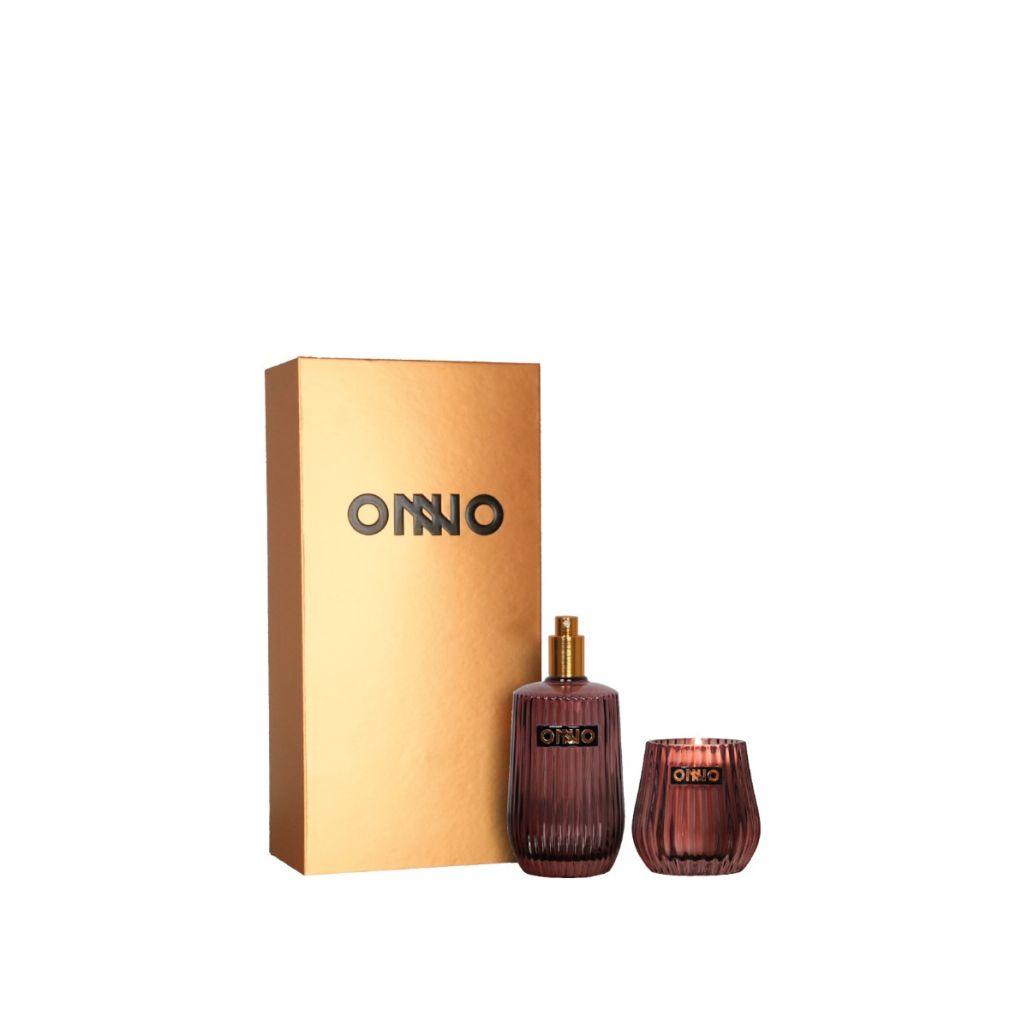 Set Regalo: Eclectic Candela + Spray Per Ambienti Precious Oud
